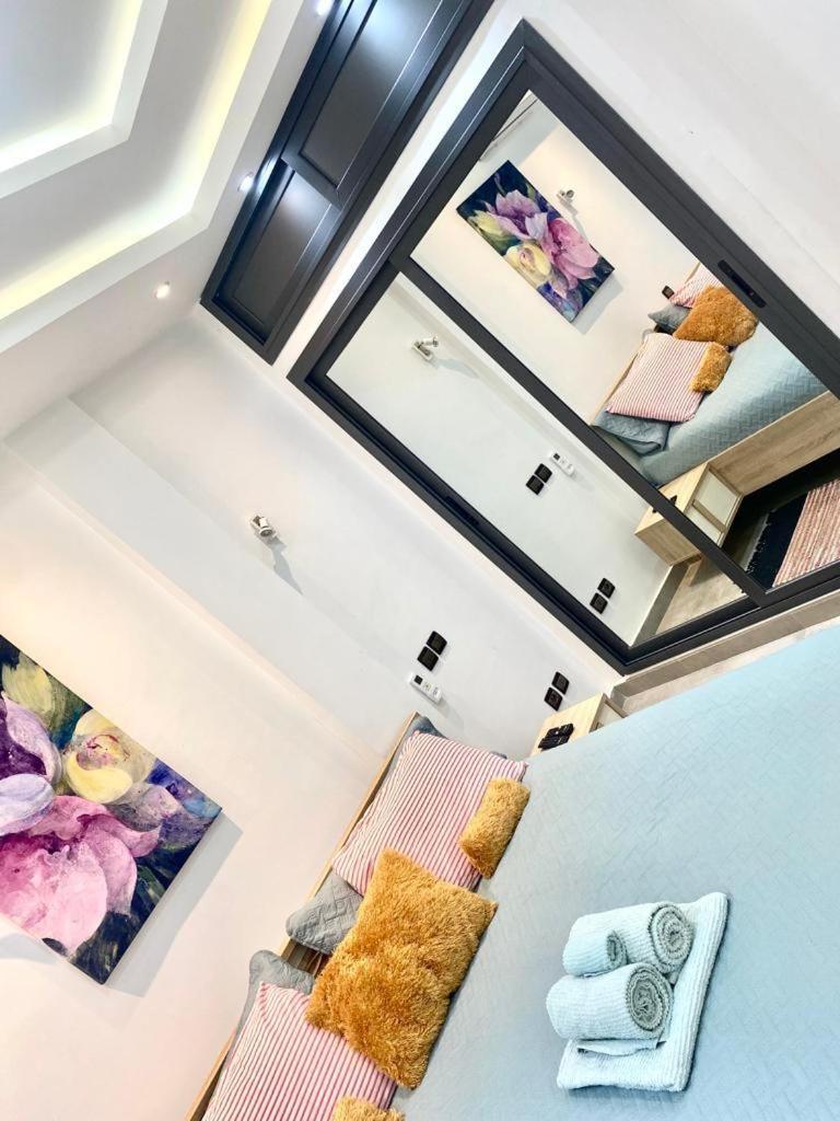 Luxury Suites Chester One ดาการ์ ภายนอก รูปภาพ